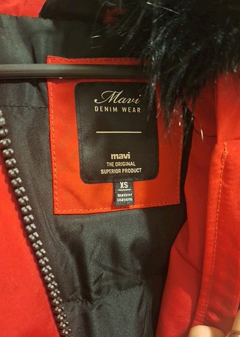 mavi jeans kürklü kırmızı mont - Görsel 3