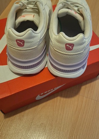 Beyaz Puma Spor Ayakkabı - Görsel 3