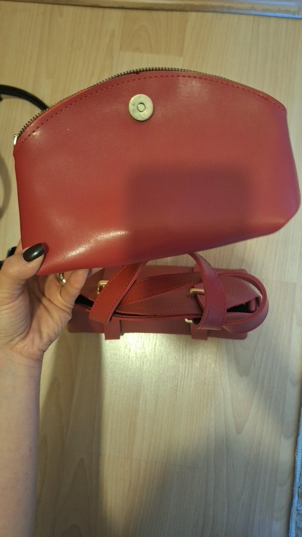 Klasik Kırmızı Deri Yavrulu Kadın Çanta - Görsel 3