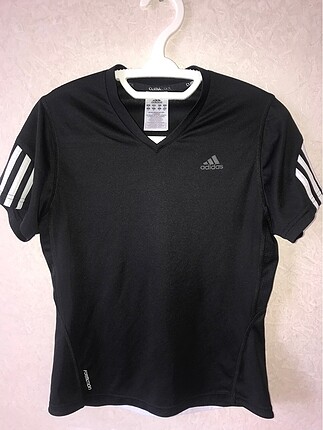 Adidas Tshirt