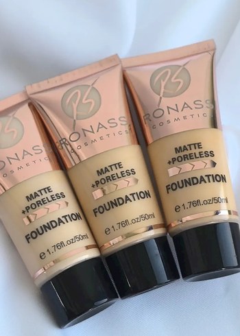 Ronass Mat Matlaştırıcı Pürüzsüz Fondöten 50ml