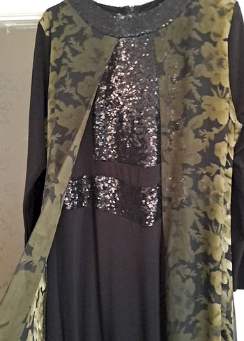 Siyah Desenli Uzun Drapeli Gothic Elbise - Görsel 2