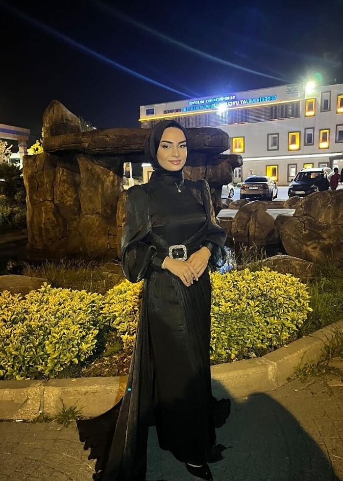 Siyah Tesettür Abiye - Görsel 2