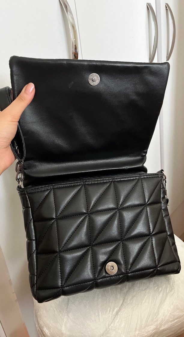 Siyah Deri Tokalı Kadın Çanta - Görsel 3