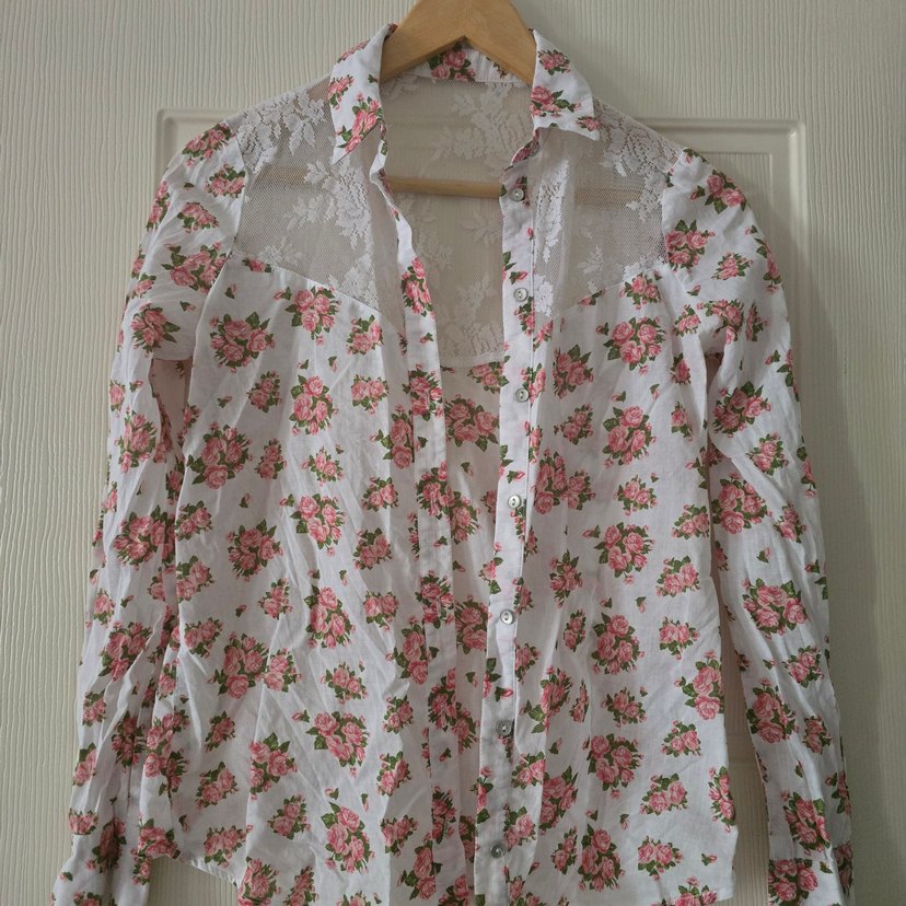 Dantel Detaylı Çiçek Desenli Pembe Kadın Gömlek - Görsel 2