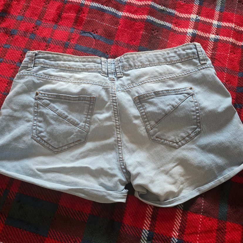 Kadın Gri Mini Denim Şort - Görsel 4