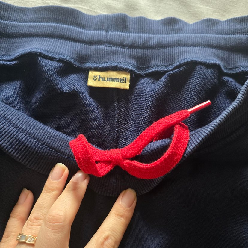 Hummel Lacivert Rahat Kesim Erkek Şort - Görsel 2