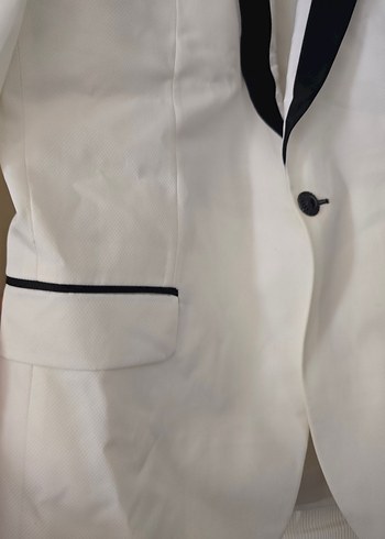 Beyaz Siyah Yakalı beyaz ceket - Görsel 5