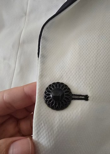 Beyaz Siyah Yakalı beyaz ceket - Görsel 3