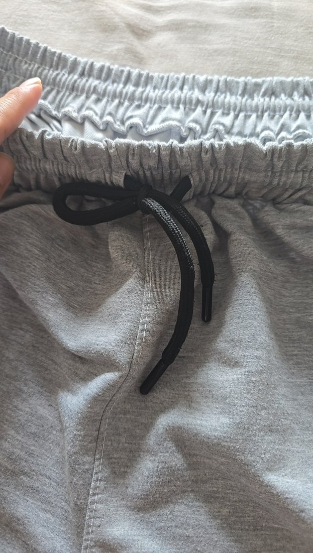 Gri Erkek Spor Şort Rahat Kesim - Görsel 4