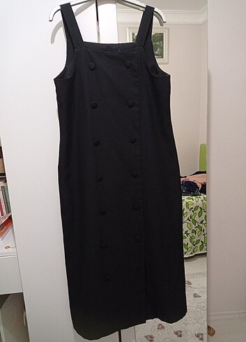 38 Beden Siyah düğmeli jile elbise 