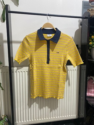 çizgi detaylı polo yaka