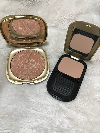 Kiko bronzer ve max factor pudra