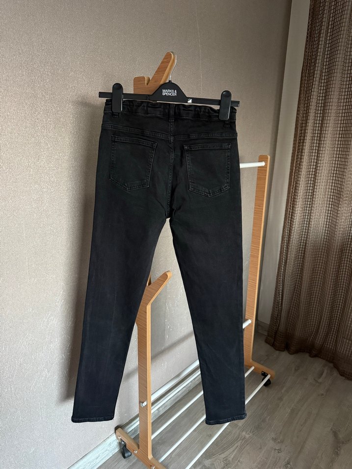 Siyah erkek çocuğu pantolonu - Görsel 2