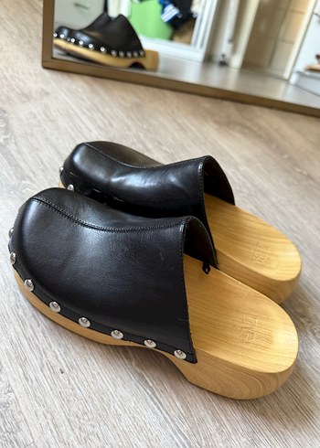 Zara Siyah Tokalı Platform Topuklu Kadın Terlik