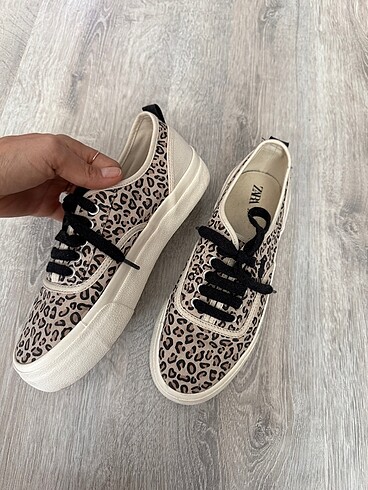 Zara Leopar desen ayakkabı