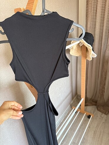 Pull and Bear Bel dekolteli fitilli elbise