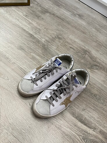 Golden Goose Deluxe Spor ayakkabı