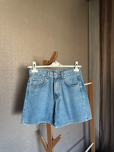 Topshop Şehir boy jean şort
