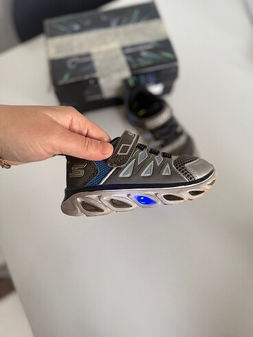 23 Beden gri Renk Skechers ışıklı bebek ayakkabı