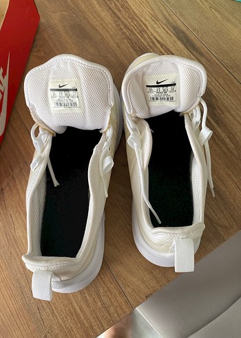 Nike Beyaz Spor Kadın Sneakers - Görsel 4