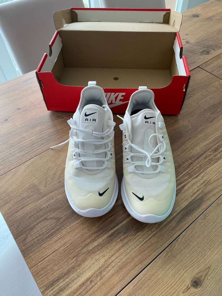 Nike Beyaz Spor Kadın Sneakers - Görsel 3