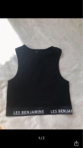 Les benjamins Crop