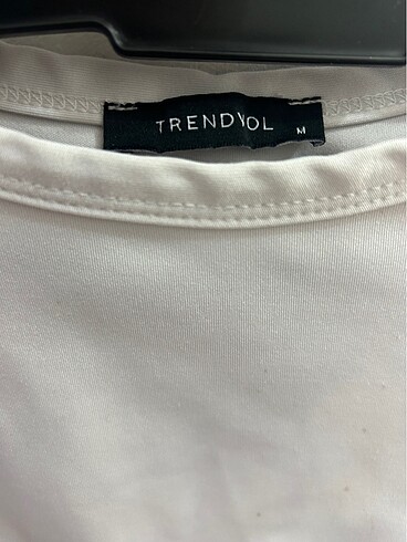 Trendyol & Milla Kısa kollu üst