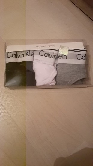 Calvin Klein iç giyim