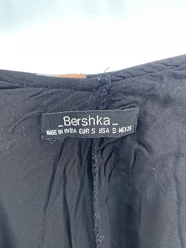 s Beden çeşitli Renk Bershka Uzun Elbise %70 İndirimli.