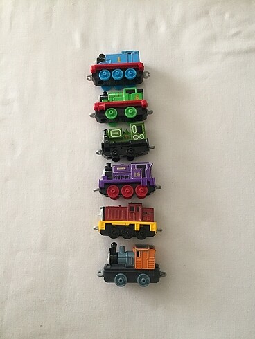 Beden Thomas ve arkadaşlar tren