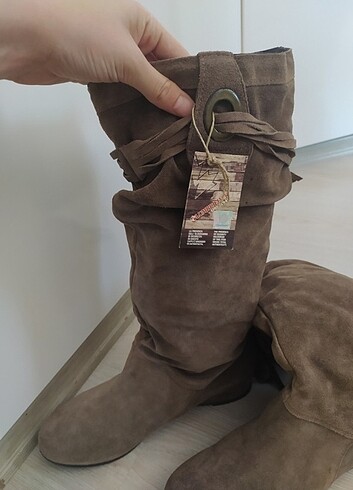 Kadın çizme