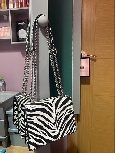 Bershka zebra çanta