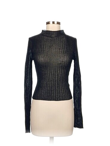 H&M Bluz %70 İndirimli.