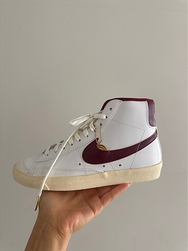 Nike Blazer Mid Boğazlı Spor Ayakkabı