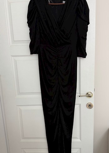 Uzun Siyah V Yaka Gotik Kadın Elbise - Görsel 3