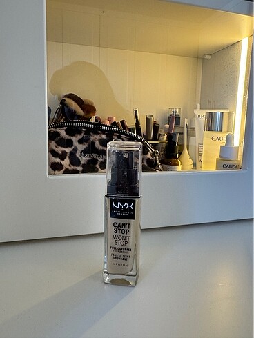 NYX Nyx fondöten
