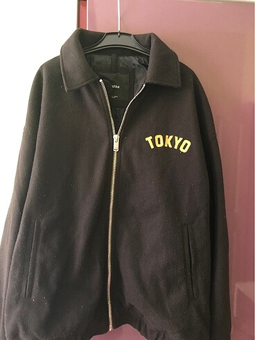 Bershka mont.