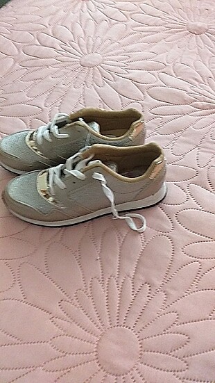 Sifir spor ayakkabı - Görsel 2