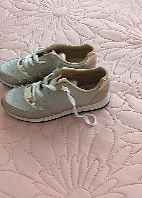 Sifir spor ayakkabı - Görsel 2