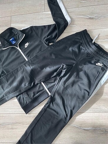 Nike eşofman takımı
