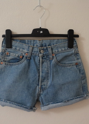 Levis marka kot şort