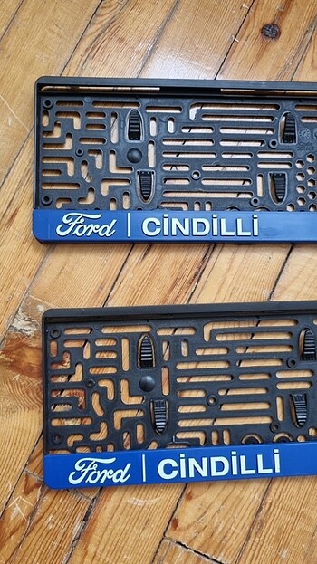 Diğer Ford plakalık takımı 