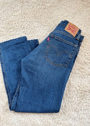 Levis Dugmeli Mavi Denim Kadin Jean