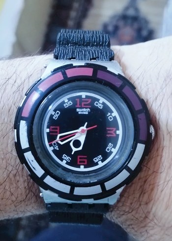 Beden Swatch skuba