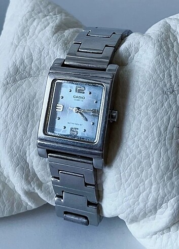  Beden mavi Renk Casio kadın saati 