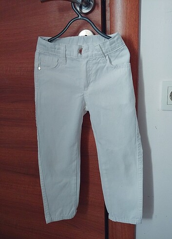 Beyaz pantalon