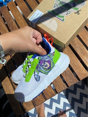 25 Beden Adidas Disney toy story