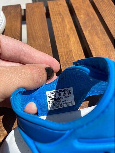 26 Beden mavi Renk Adidas sandalet