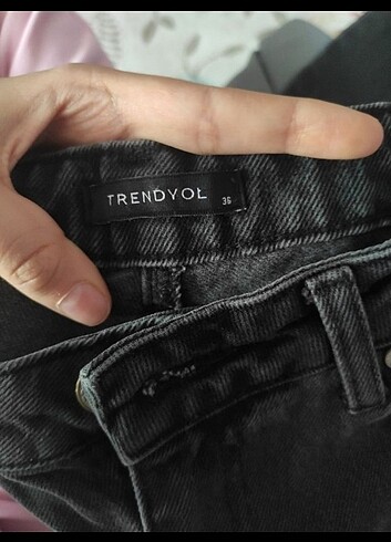 36 Beden siyah Renk Trendyolmilla siyah mom Jean